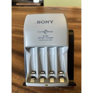 Sony BCG-34 HLD Battery Charger for AA or 4 AAA Batteries